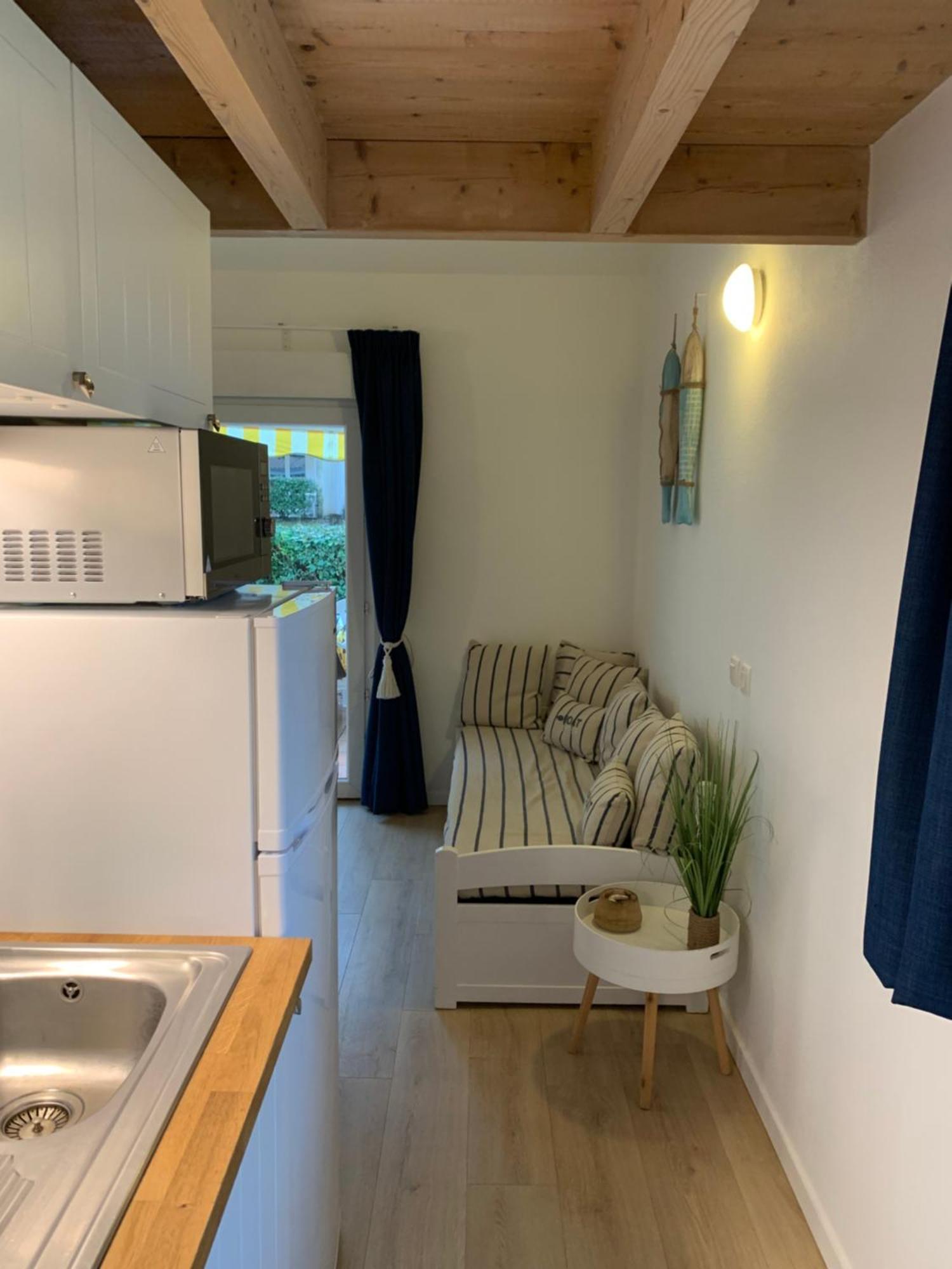 Maisonnette avec piscine intérieure chauffée à 300m de la plage Saint-Georges-d'Oleron Exterior foto